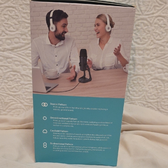 OVO UM700 USB Microphone - Black and Teal - Picture 3 of 12